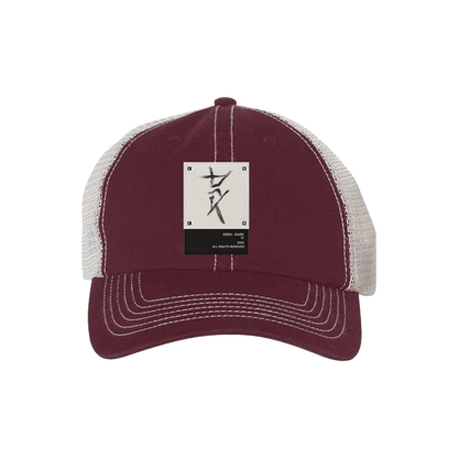 WOVEN LABEL MESH MAROON HAT